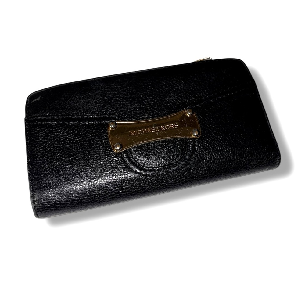 Michael Kors women’s black leather Continental Bifold Wallet